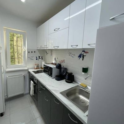 Alquiler de un espacioso apartamento de 3 habitaciones, 75 m², Tomis Nord, Constanza, Rumanía